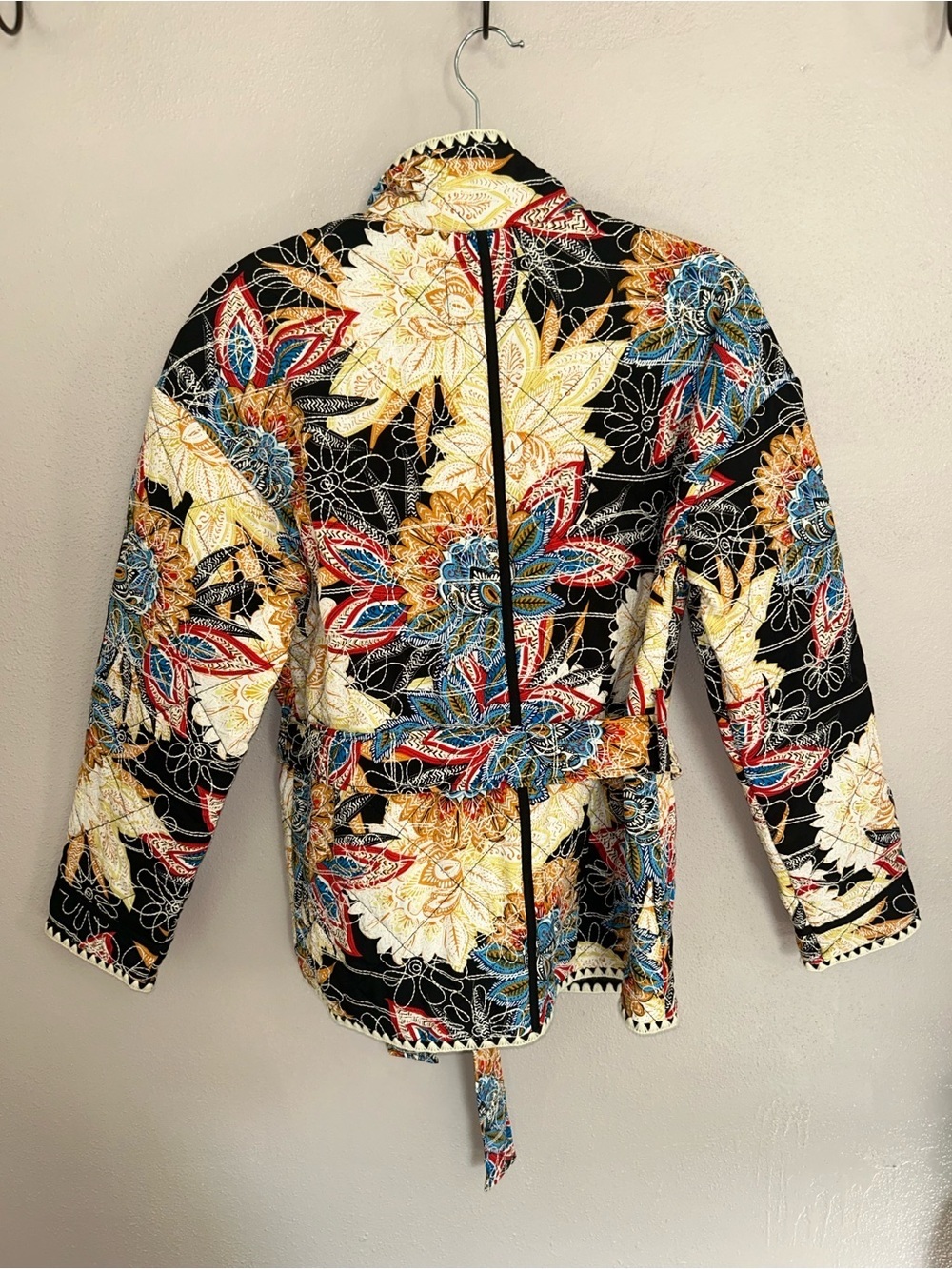 7 for all mankind floral quilted belted jacket - Picture 3 of 5